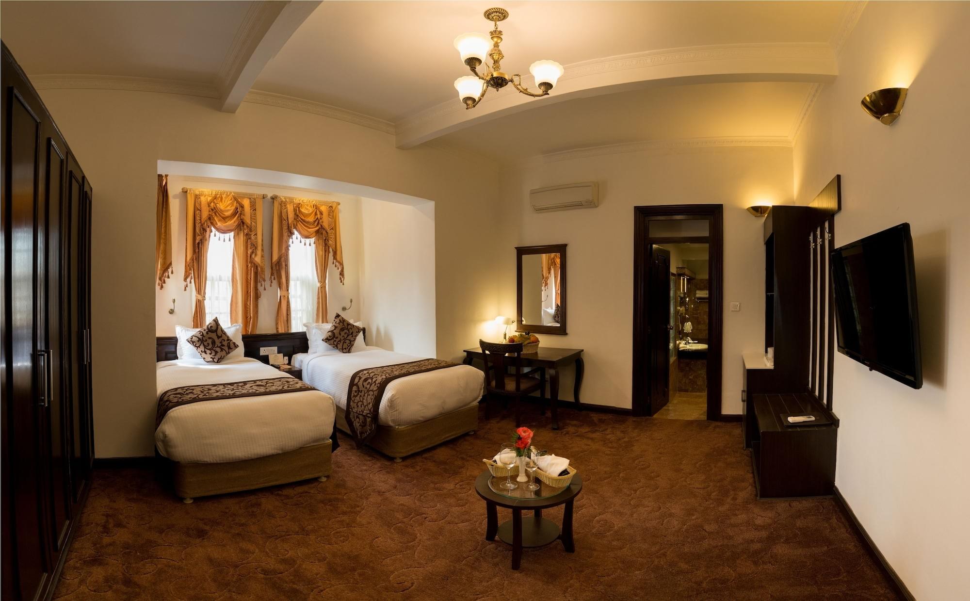 Maya Manor Boutique Hotel By Kgh Group Katmandu Zewnętrze zdjęcie